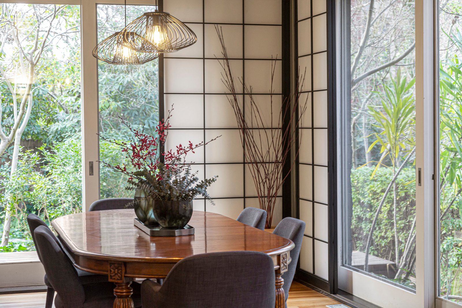 modern-dining-room-interior-with-flowers-and-light-2026-03-09-06-06-34-utc